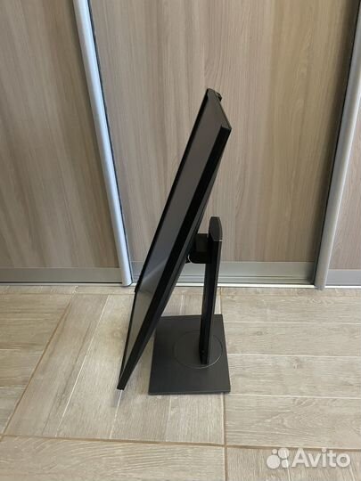 Монитор dell 24