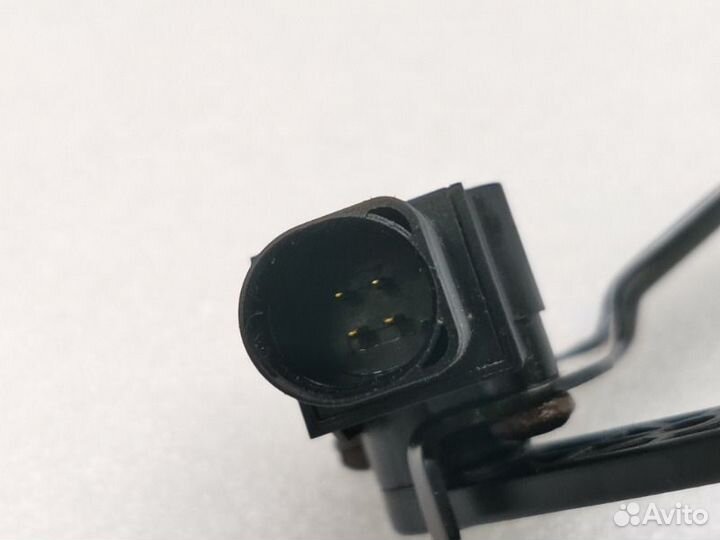 Датчик уровня подвески задний левый Audi A6 C7 2.0