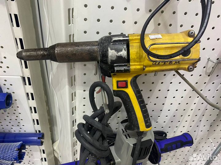 Заклепочник Absolut 1006