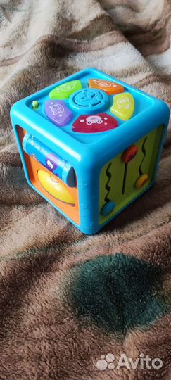 Бизиборд Кубик музыкальный развивающий