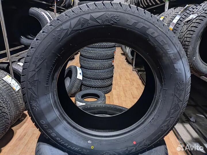 Tracmax X-Privilo S500 235/65 R17 108T