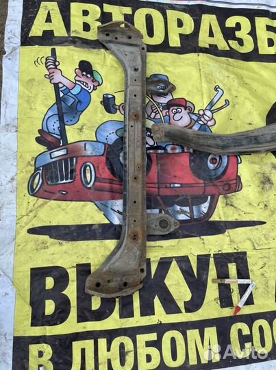 Балка передняя поперечная Suzuki SX4