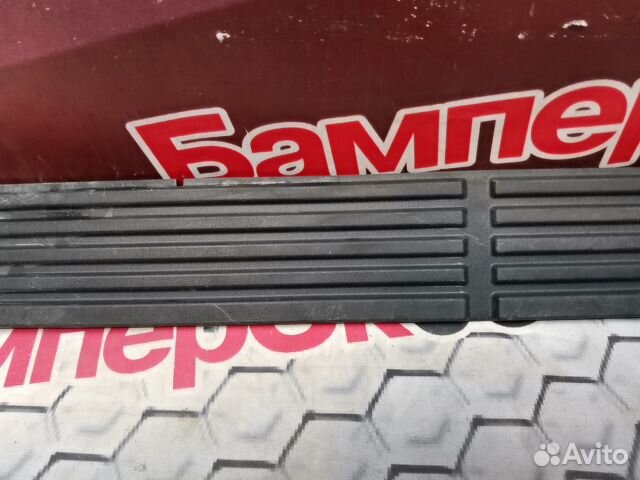 Накладка на подножку правый Toyota Land Cruiser