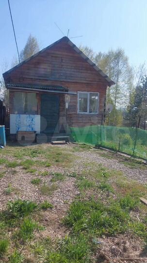 Дом 32 м² на участке 10 сот.
