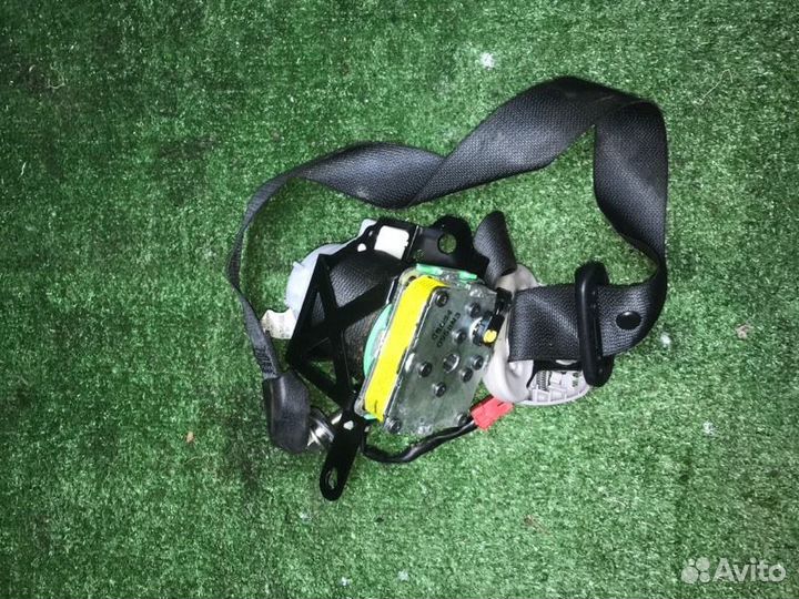 Ремень безопасности передний левый Mitsubishi