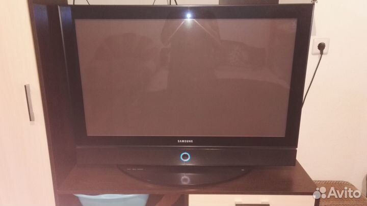 Телевизор бу samsung