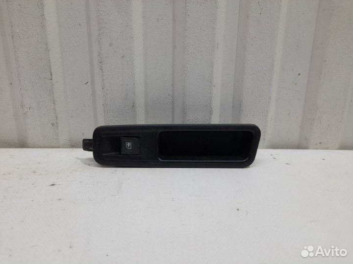 Кнопка стеклоподъемника задняя правая LADA X-Ray