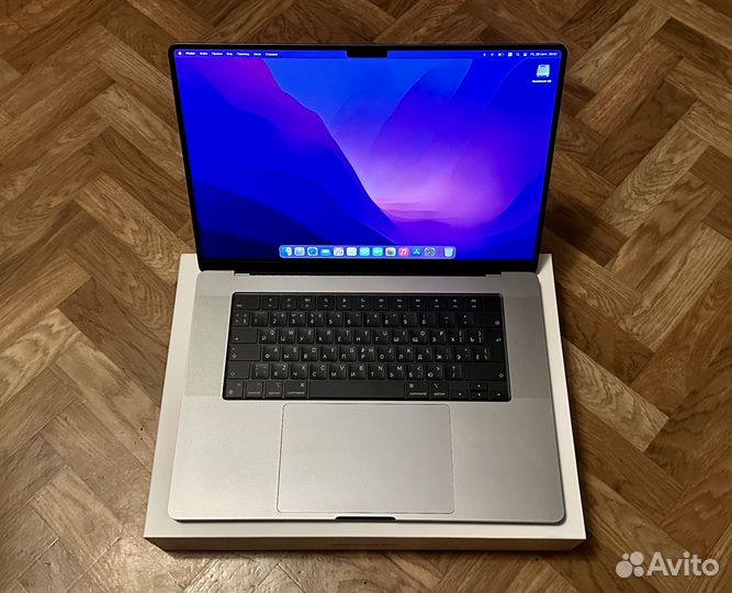 MacBook Pro M1 Max 16
