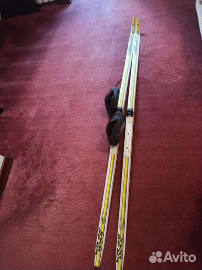 Беговые лыжи с ботинками