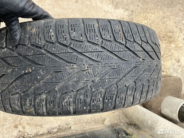 Nokian Tyres Hakkapeliitta R2 SUV 245/55 R19 19S