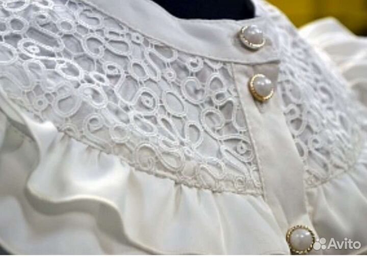 Продам блузку новую рост 140