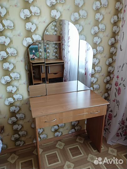 Зеркало трельяж