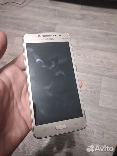 Телефон Samsung J2 Prime