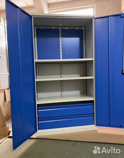 Шкаф инструментальный для инструментов