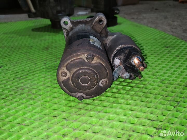 Стартер Renault Sandero