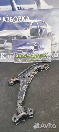 Правый рычаг Nissan Primera P11