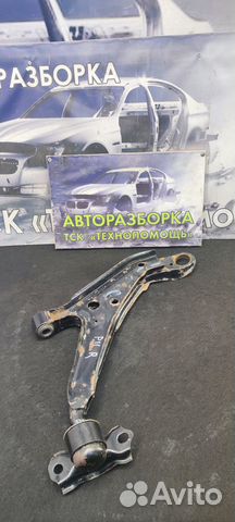 Правый рычаг Nissan Primera P11