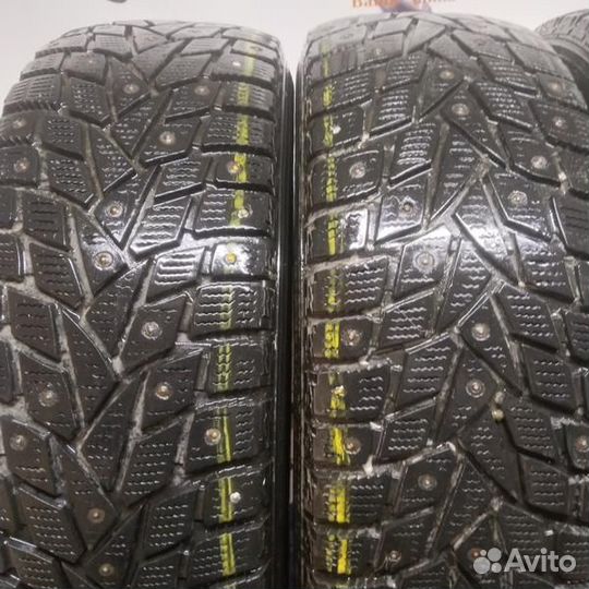 Dunlop Grandtrek Ice 02 215/65 R16