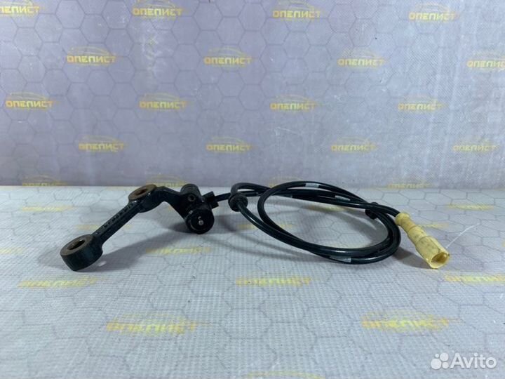 Датчик абс задний правый Opel Calibra