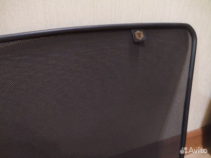 Сетки на окна автомобиля