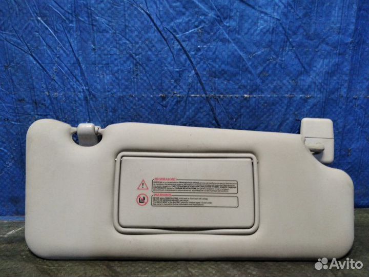 Козырек солнцезащитный передний правый Nissan