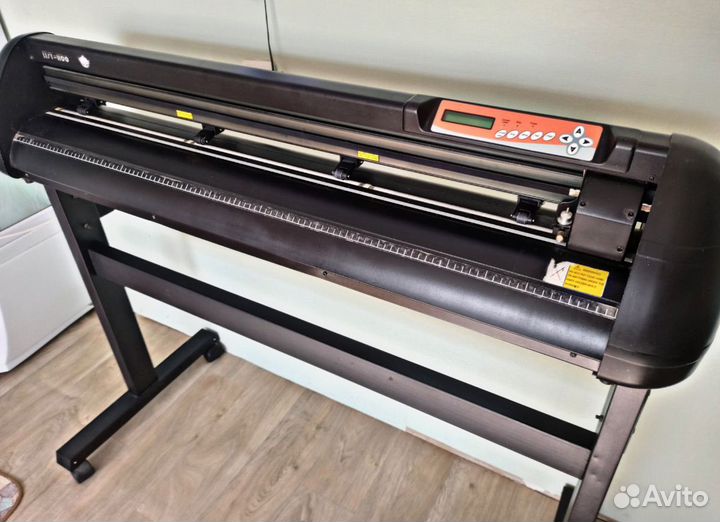 Режущий плоттер list-1100