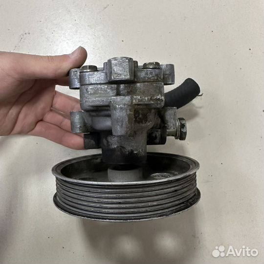Насос гур Audi A4 B6 8E0145153ES