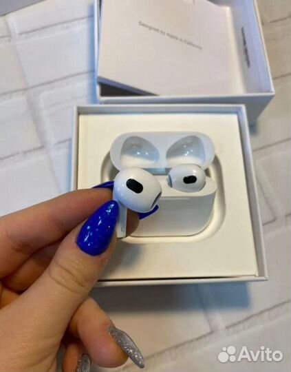 AirPods 2 + чехол в подарок
