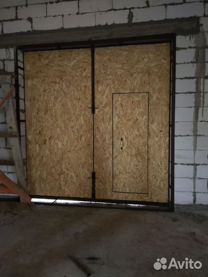 Ворота гаражные металлические