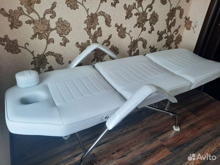 Массажный стол