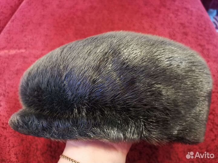 Меховая мужская шапка