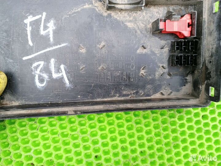 Крышка блока предохранителей Ford Focus