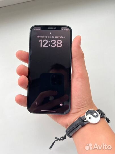 iPhone 12, 64 ГБ
