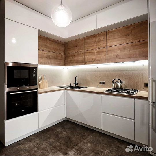 Угловая кухня в потолок.Кухонный гарнитур на заказ