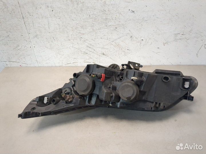 Фара (передняя) правая Citroen C4, 2006