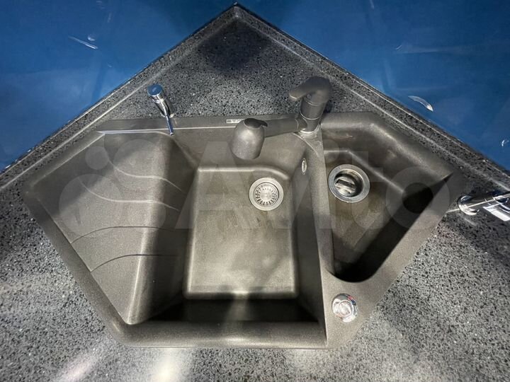 3-к. квартира, 85 м², 15/17 эт.