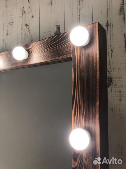 Зеркало с подсветкой в полный рост