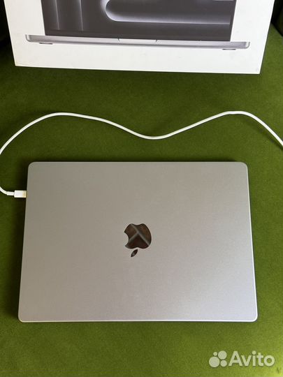 Новейший MacBook Pro 14 на Apple M3 100% АКБ