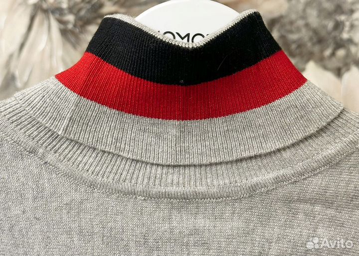 Свитер на девочку 134, оригинал