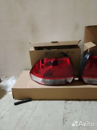 Volkswagen polo 5 седан задний фонарь правый