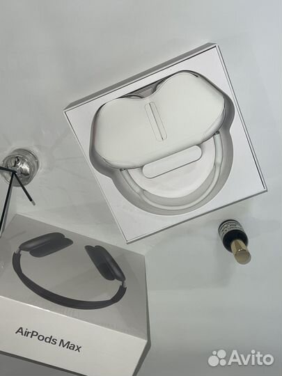 Airpods MAX новые