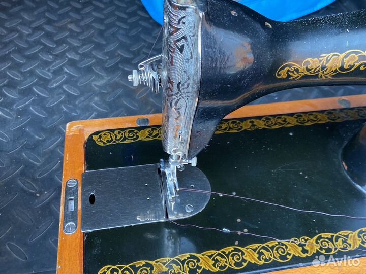 Швейная машина