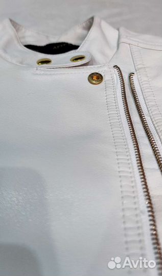 Женская безрукавка