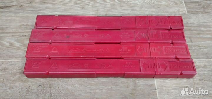 Знак аварийной остановки Volkswagen Tiguan 1 (2007