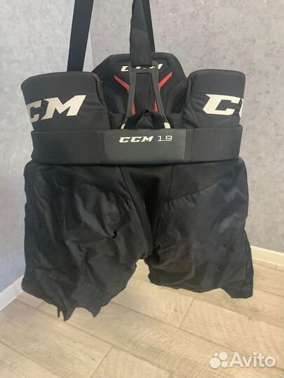 Хоккейная вратарская форма