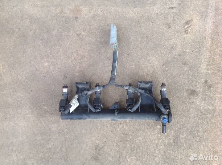 Рампа топливная Пежо 1,6 NFR