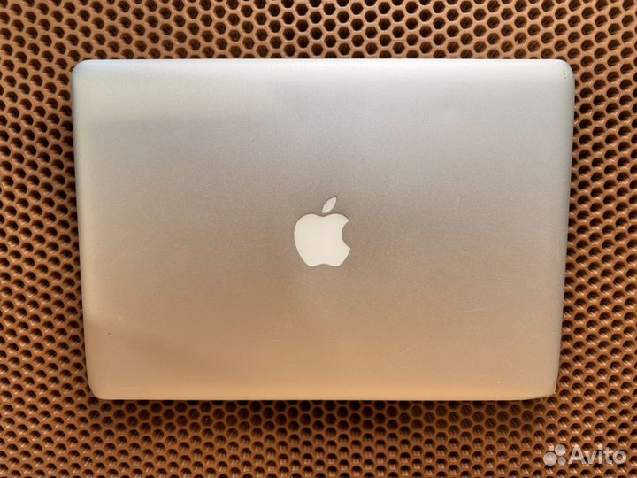 Apple MacBook Pro 13 A1278 i5 8 gb озу 128 gb ssd