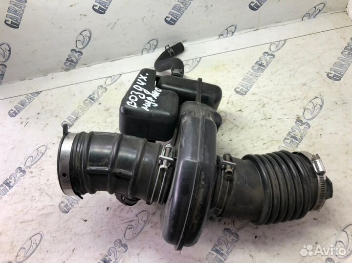 Воздухозаборник Nissan Murano z50