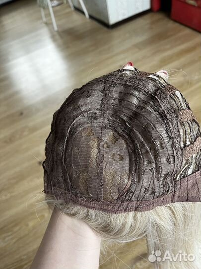 Парик каре блонд с челкой