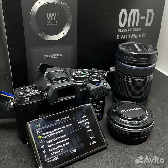 Olympus OM-D E-M10 Mark IV и два объектива